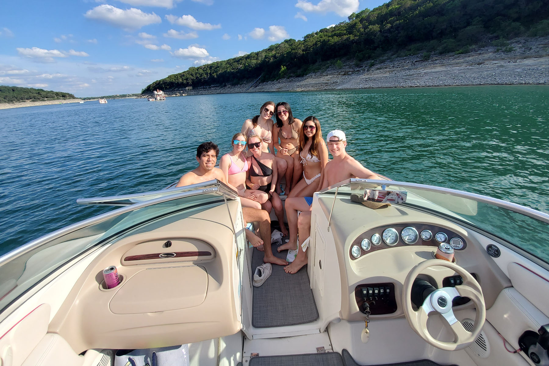 Lazy Daze Boat Rentals on Lake Travis